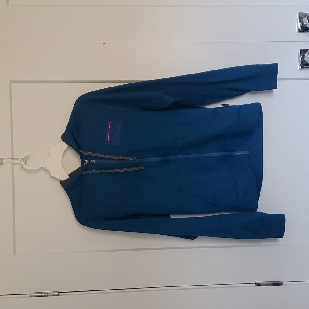 Patagonia Sweatshirt size men's XS